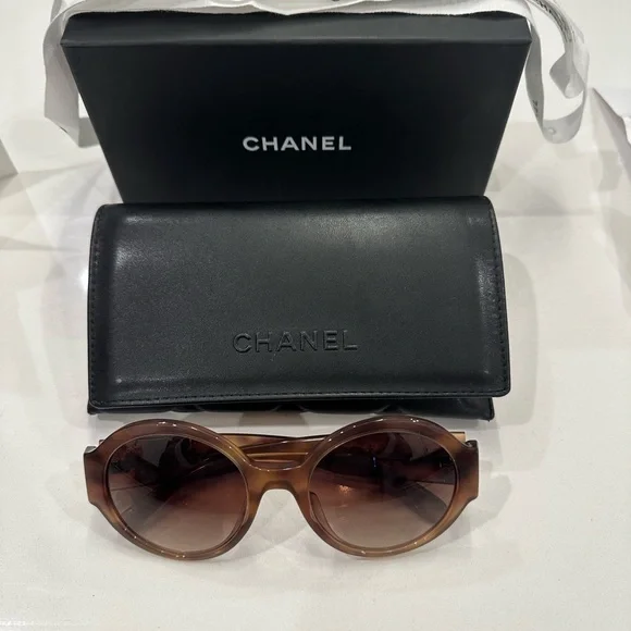 Authentic Chanel Sunglasses w/ original case s-l400.jpg main image 4